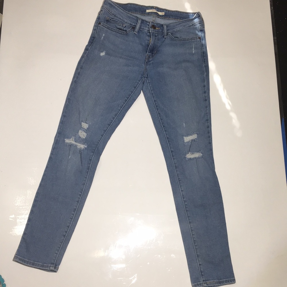 Levi Strauss // 711 Skinny Low Rise Light Wash